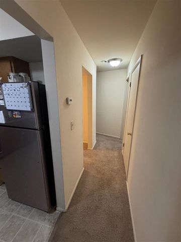 742 W Kilgore Road 106, Kalamazoo, MI 49008