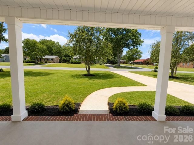 2606 Pine Forest Drive, Gastonia, NC 28056