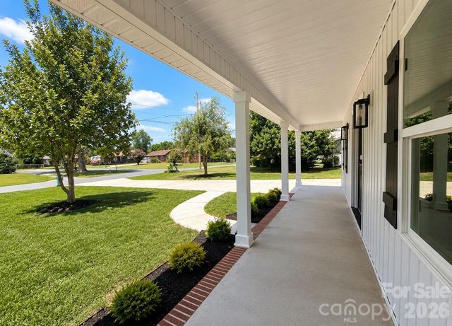 2606 Pine Forest Drive, Gastonia, NC 28056