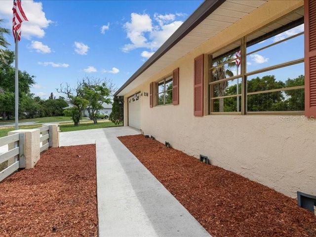 230 S LAKE STARR BOULEVARD, Lake Wales, FL 33898