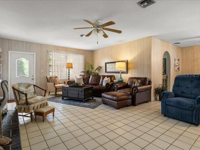 230 S LAKE STARR BOULEVARD, Lake Wales, FL 33898