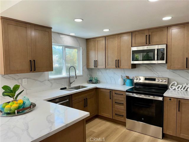 15851 Dundalk, Huntington Beach, CA 92647