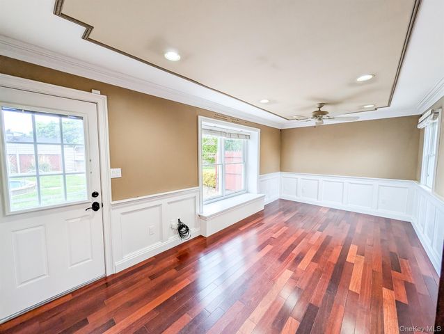 11 Curtis Avenue, Bellport, NY 11713