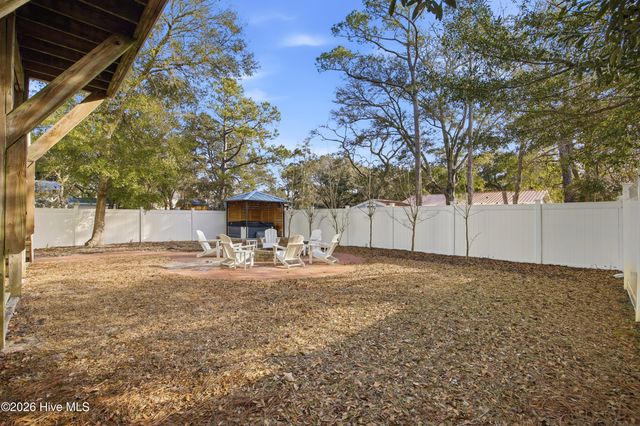 122 NE 12th Street, Oak Island, NC 28465