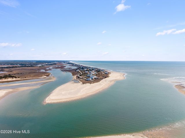 122 NE 12th Street, Oak Island, NC 28465