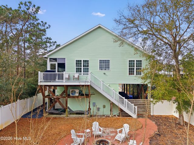 122 NE 12th Street, Oak Island, NC 28465