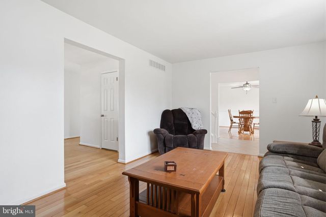 10 LACEY ST, Hatboro, PA 19040