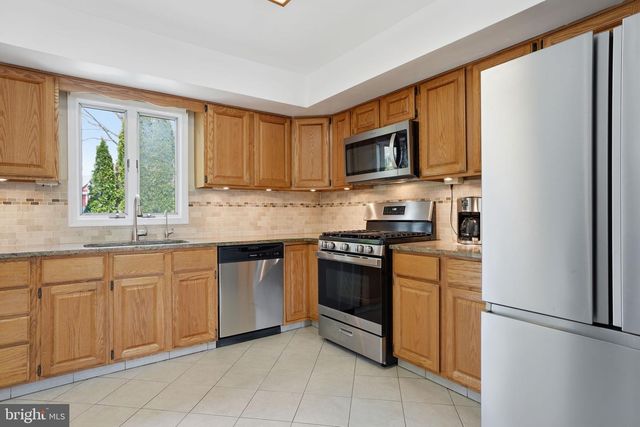 10 LACEY ST, Hatboro, PA 19040