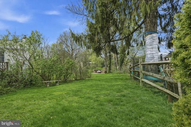 10 LACEY ST, Hatboro, PA 19040