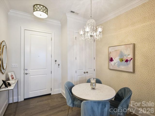 2978 Selwyn Avenue, Charlotte, NC 28209