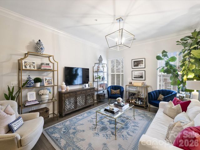 2978 Selwyn Avenue, Charlotte, NC 28209