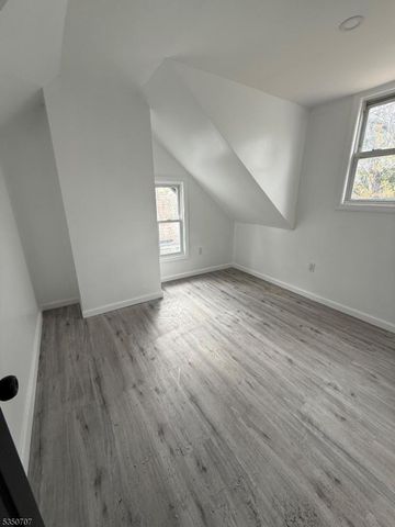 15 Winthrop Ter, East Orange City, NJ 07018