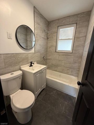 15 Winthrop Ter, East Orange City, NJ 07018