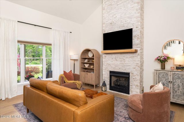 134 Schoolhouse Road, Wrightstown, NJ 08562