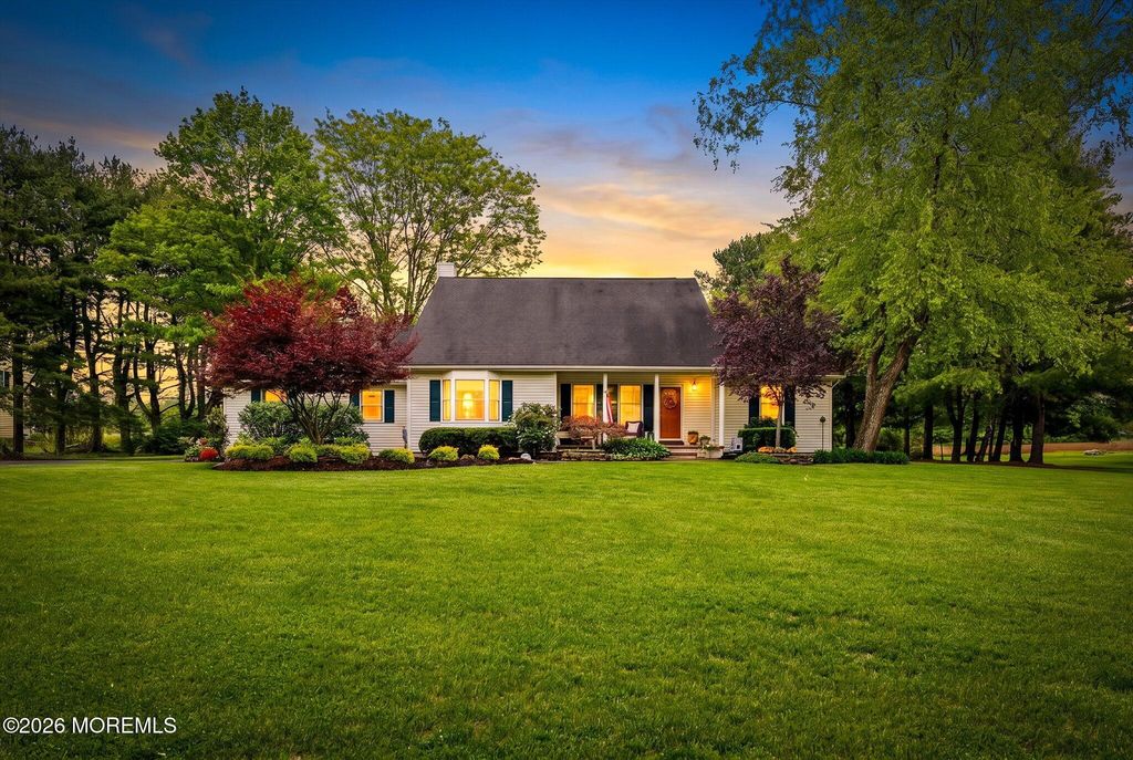 134 Schoolhouse Road, Wrightstown, NJ 08562