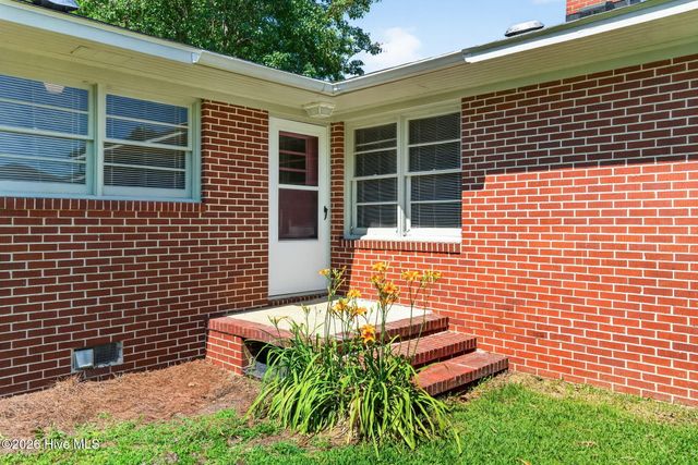 403 S Pearl Street, Princeton, NC 27569