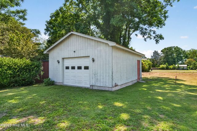 403 S Pearl Street, Princeton, NC 27569