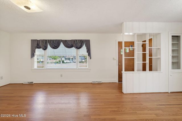 403 S Pearl Street, Princeton, NC 27569