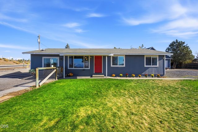 4360 SW Reservoir Drive, Redmond, OR 97756