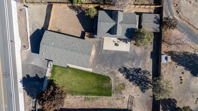 4360 SW Reservoir Drive, Redmond, OR 97756