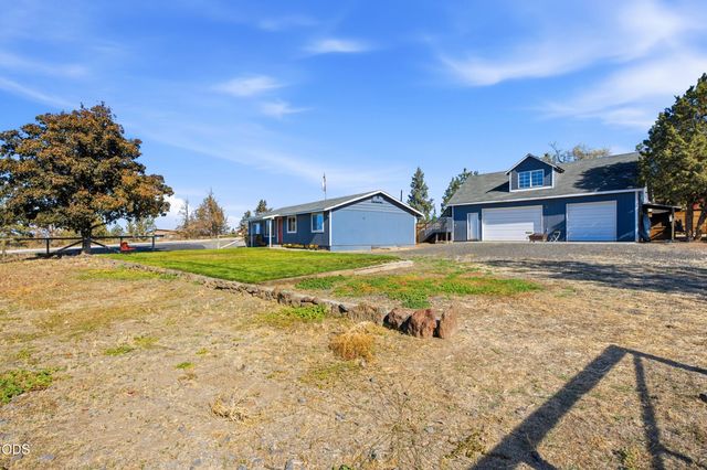 4360 SW Reservoir Drive, Redmond, OR 97756