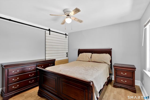 40 Sleepy Hollow Lane, Stamford, CT 06907