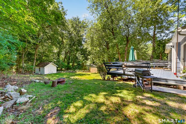 40 Sleepy Hollow Lane, Stamford, CT 06907