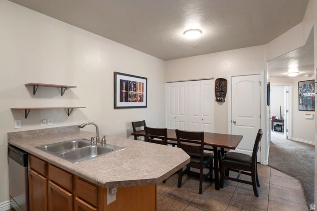 Image 6 of property listing at 150 E BELMONT AVE #1, Salt Lake City, UT 84111