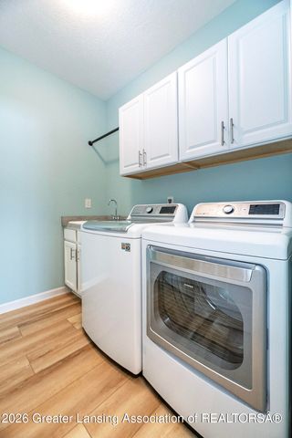 2418 Knollridge Lane, Williamston, MI 48895