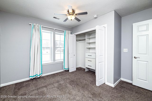 2418 Knollridge Lane, Williamston, MI 48895