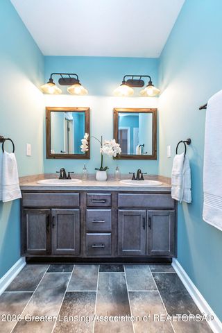 2418 Knollridge Lane, Williamston, MI 48895