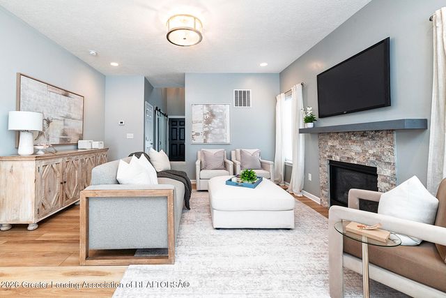 2418 Knollridge Lane, Williamston, MI 48895