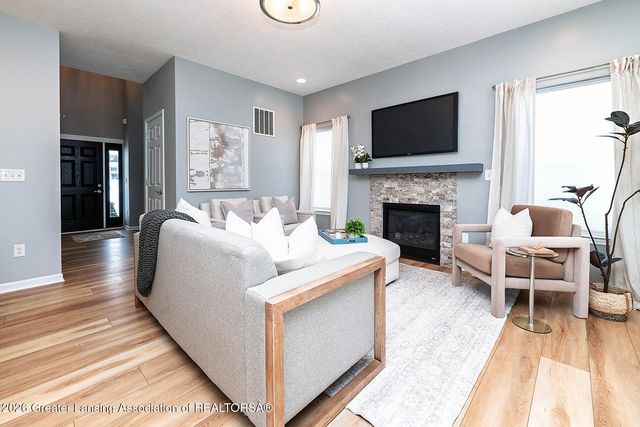 2418 Knollridge Lane, Williamston, MI 48895