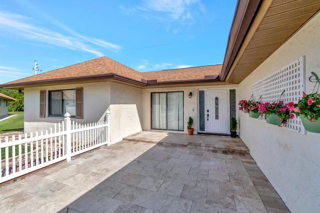 10298 Greentrail Drive N, Boynton Beach, FL 33436