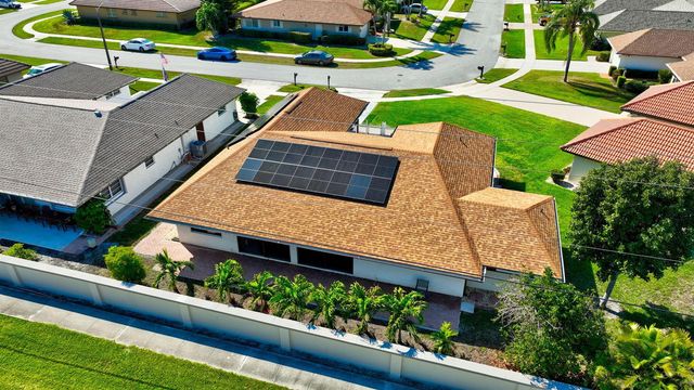 10298 Greentrail Drive N, Boynton Beach, FL 33436