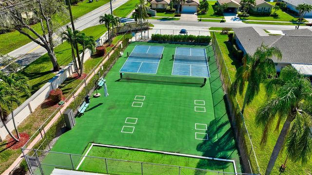 10298 Greentrail Drive N, Boynton Beach, FL 33436