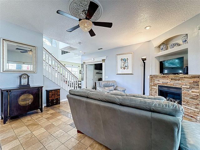 2048 APPLEGATE DRIVE, Ocoee, FL 34761