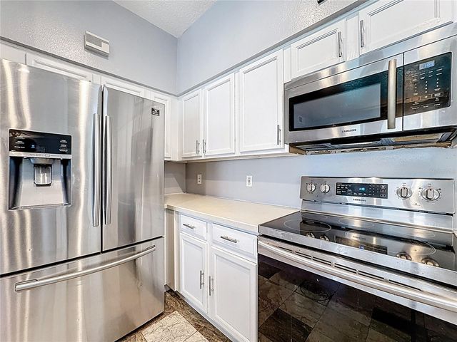 2048 APPLEGATE DRIVE, Ocoee, FL 34761