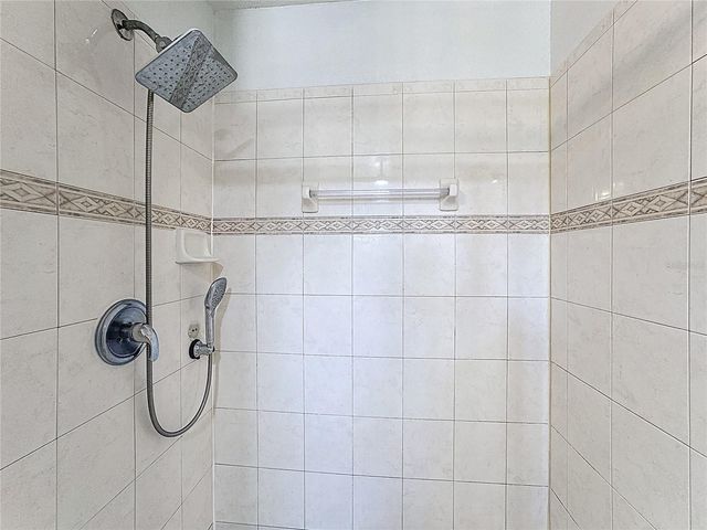 2048 APPLEGATE DRIVE, Ocoee, FL 34761