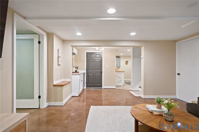 2210 Kenmore Rd, Henrico, VA 23228