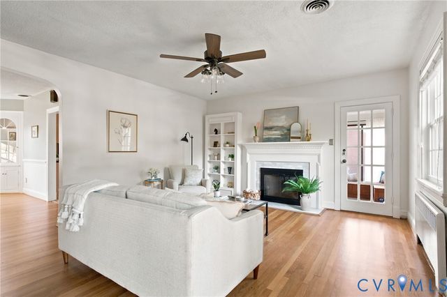 2210 Kenmore Rd, Henrico, VA 23228