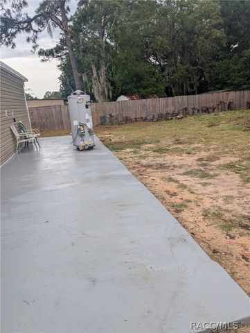 7311 W Brady Lane, Homosassa, FL 34446