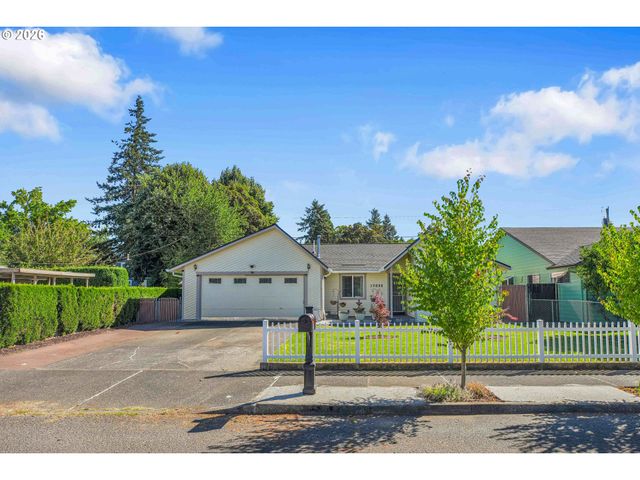 17022 Se SALMON St, Portland, OR 97035