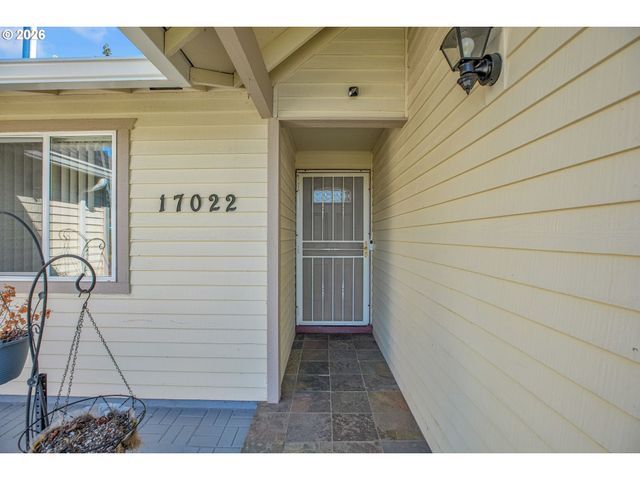 17022 Se SALMON St, Portland, OR 97035