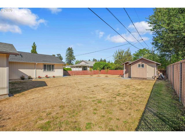 17022 Se SALMON St, Portland, OR 97035