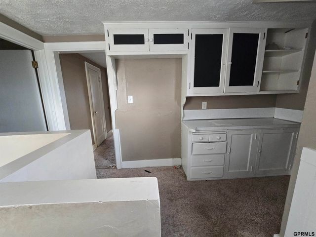 4204 Pacific Street, Omaha, NE 68105