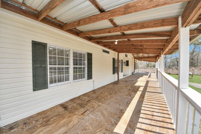 427 County Road 2218, Cleveland, TX 77327