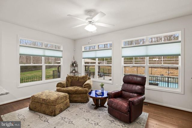 345 LONG MEADOW DR, Fredericksburg, VA 22406