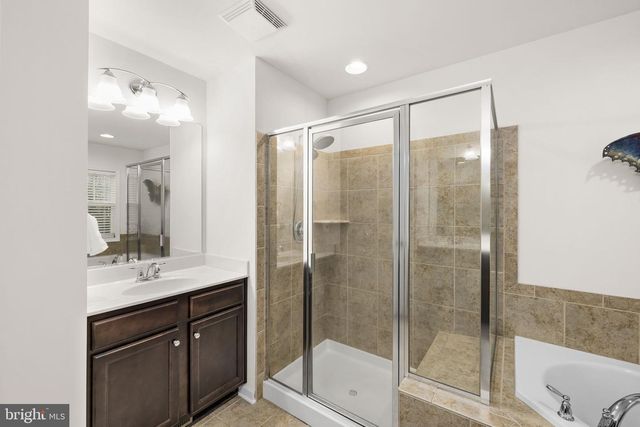 345 LONG MEADOW DR, Fredericksburg, VA 22406