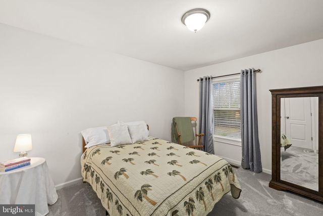 345 LONG MEADOW DR, Fredericksburg, VA 22406